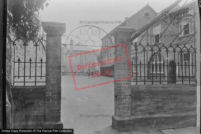 Photo of Totnes, King Edward VI Grammar School, Quadrangle 1931
