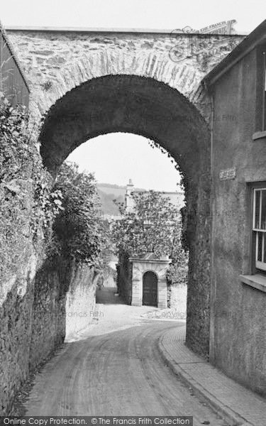 Photo of Totnes, North Gate 1928