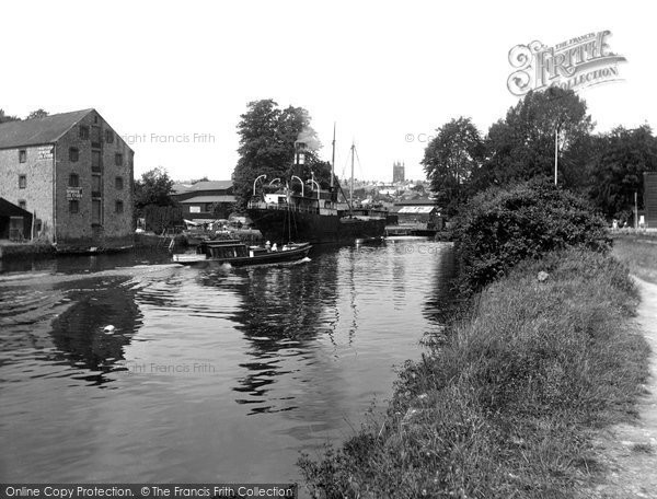Photo of Totnes, The River Dart 1931