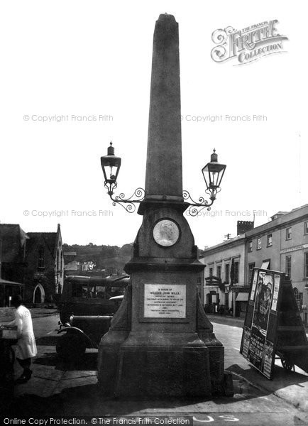Photo of Totnes, Wj Wills Memorial 1931