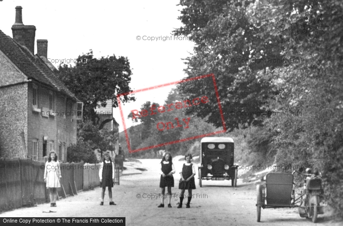 Photo of Totternhoe, Children At The Knolls c.1950