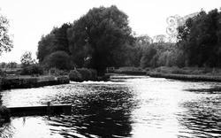 Testwood Salmon Pool c.1960, Totton