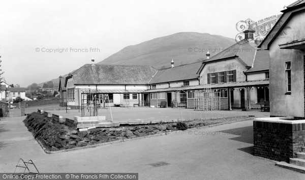 Photo of Trealaw, the School c1965