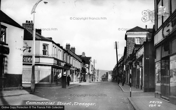 Photo of Tredegar, Commercial Street c.1950