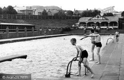 Swimming Pool, Bedwellty Park c.1955, Tredegar