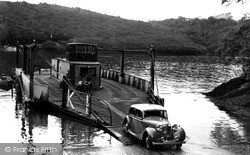King Harry Ferry c.1955, Trelissick