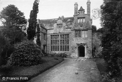 1912, Trerice Manor