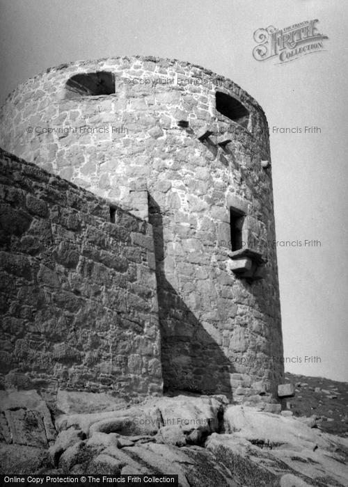 Photo of Tresco, Cromwell's Castle c.1955