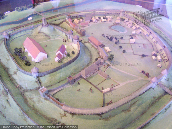 Photo of Trowbridge, Castle 2006