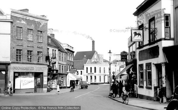 Photo of Trowbridge, Fore Street c.1950