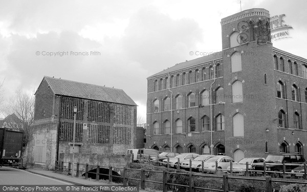 Photo of Trowbridge, The Handle House, Studley Mill 2004