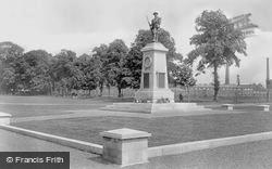War Memorial 1923, Trowbridge