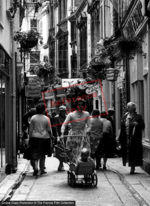 Photo of Truro, Cathedral Lane c.1960