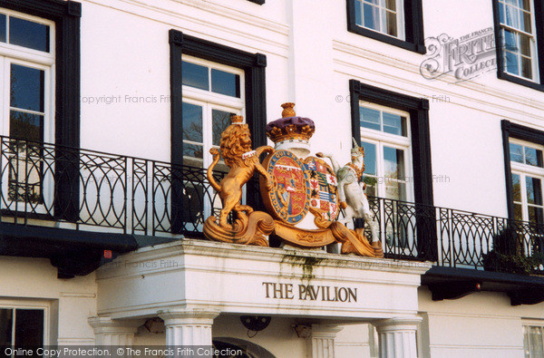 Photo of Tunbridge Wells, Coat Of Arms, Former Royal Sussex Hotel 2004