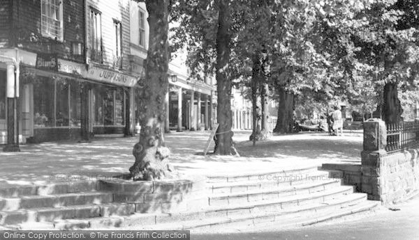 Photo of Tunbridge Wells, The Pantiles c.1965