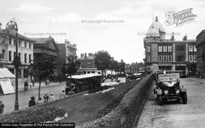 Photo of Tunbridge Wells, The War Memorial And Opera House c.1925