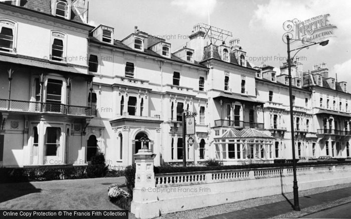 Photo of Tunbridge Wells, Wellington Hotel c.1965