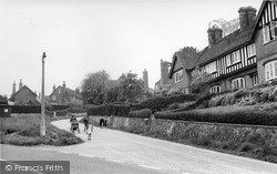 Lion Lane c.1960, Turners Hill