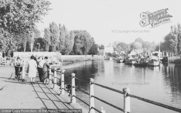 Photo of Twickenham, By The Thames c.1960