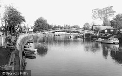 Twickenham, the Footbridge to Eel Pie Island c1960