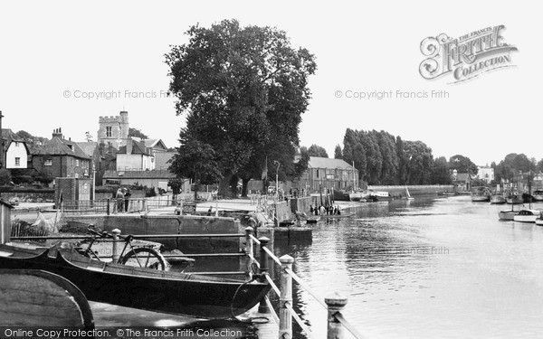 Photo of Twickenham, The River And Parish Church c.1955