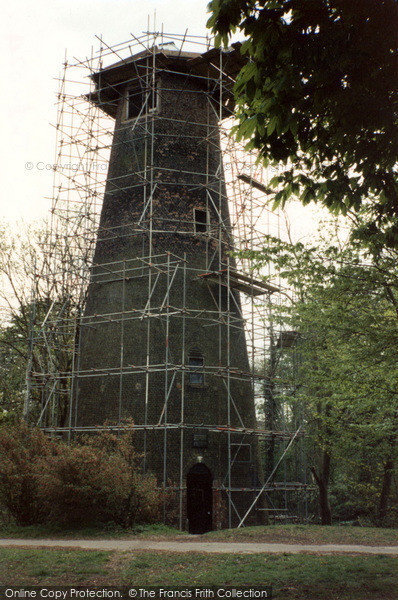Photo of Twickenham, Tower At Crane Park 1990