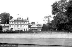 York House 1899, Twickenham