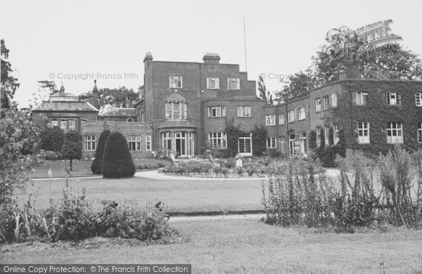 Photo of Twyford, Grove Hall Hotel c.1950
