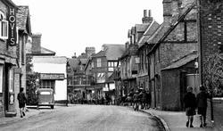 High Street c.1950, Twyford