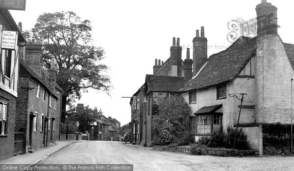 Photo of Twyford, High Street c.1955