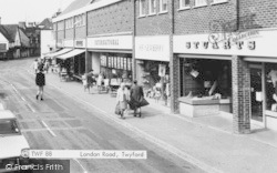 Shopping On London Road c.1969, Twyford