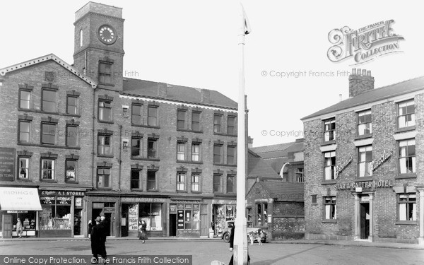 Photo of Tyldesley, Market Square c.1955