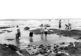 The Beach 1925, Tywyn