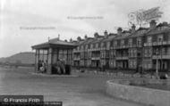 The Promenade c.1933, Tywyn
