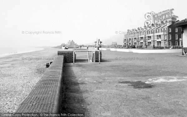 Photo of Tywyn, The Promenade c.1960