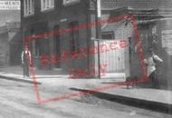 High Street, A Working Man And His Dog 1902, Uckfield