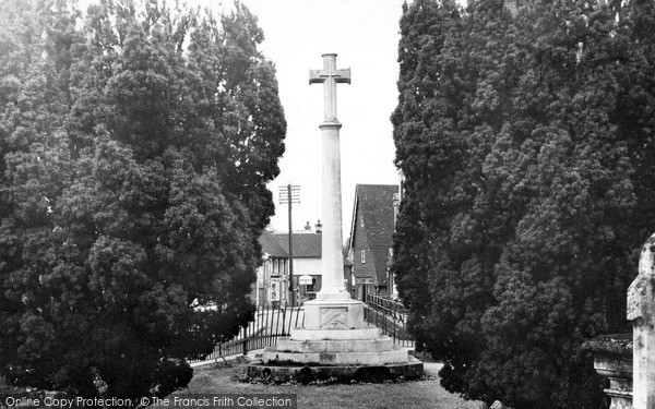 Photo of Uckfield, The Memorial c.1955