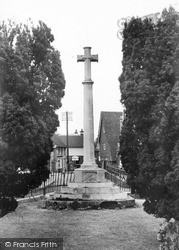 The Memorial c.1955, Uckfield