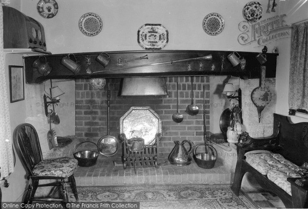 Photo of Uffington, The Fireplace, Benjy's Cottage c.1960
