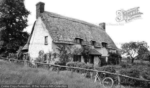 Photo of Uffington, The Thatched Cottage c.1960