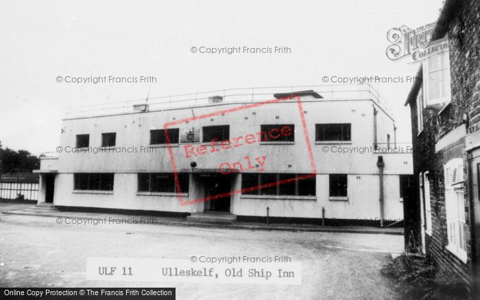 Photo of Ulleskelf, The Old Ship Inn c.1960