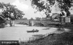 Pooley Bridge c.1920, Ullswater