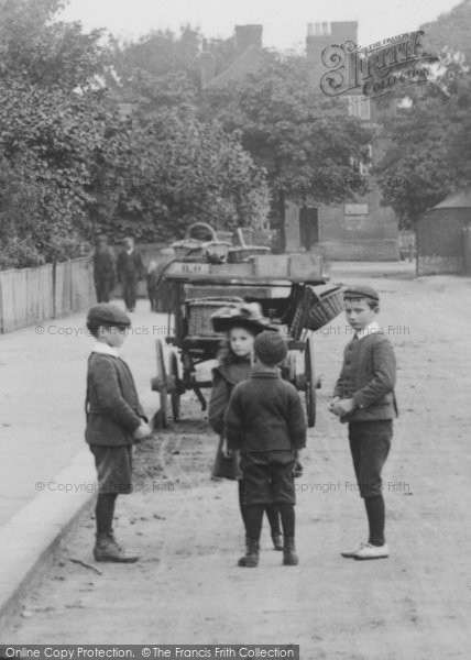 Photo of Upminster, Children In Station Road 1908