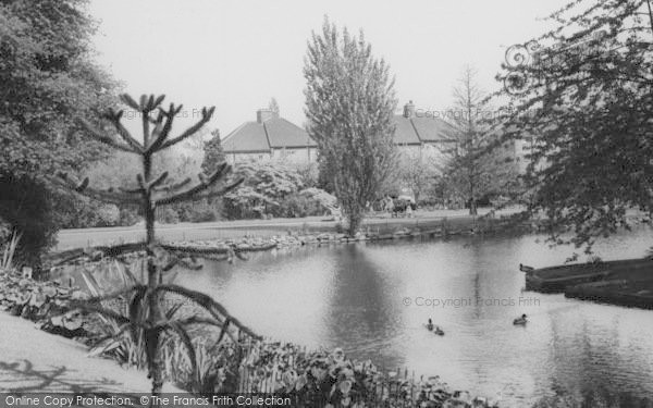 Photo of Upminster, Clock House Gardens c.1965