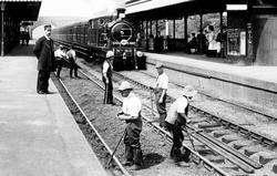 Railway Workers On The Track 1908, Upminster