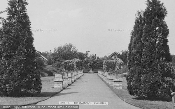 Photo of Upminster, The Gardens c.1955
