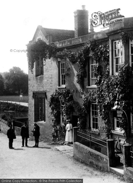 Photo of Upper Arley, People At The Valentia Hotel 1910