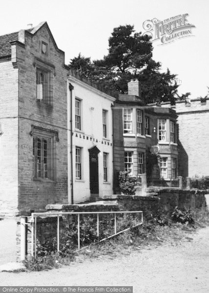 Photo of Upper Arley, The Valentia Arms Hotel c.1960
