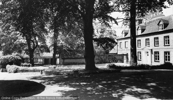 Photo of Upper Clatford, Norman Court Farm c.1960