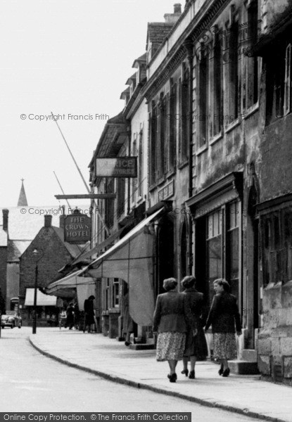 Photo of Uppingham, Ladies In High Street c.1955